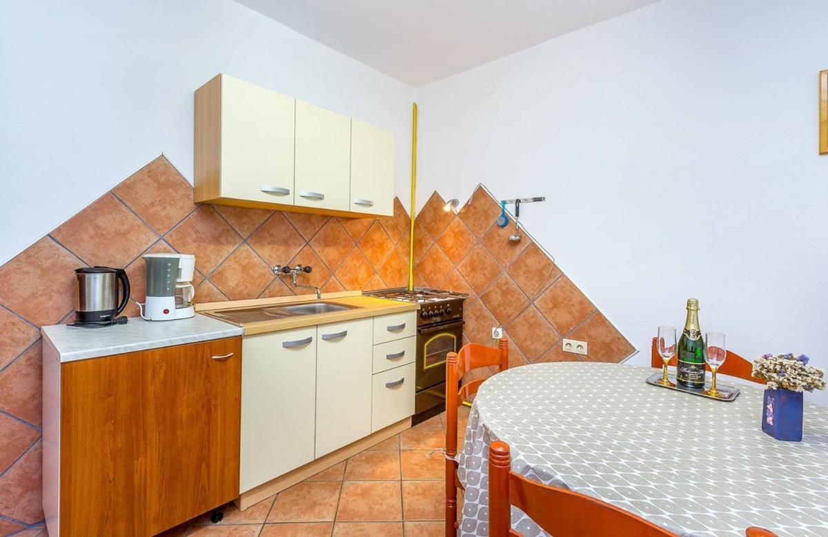 Apartments Dragica Valbandon Exterior foto