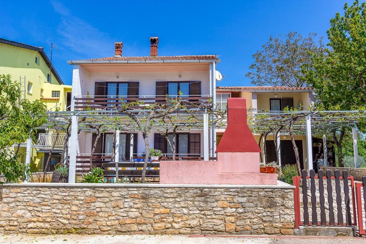 Apartments Dragica Valbandon Exterior foto