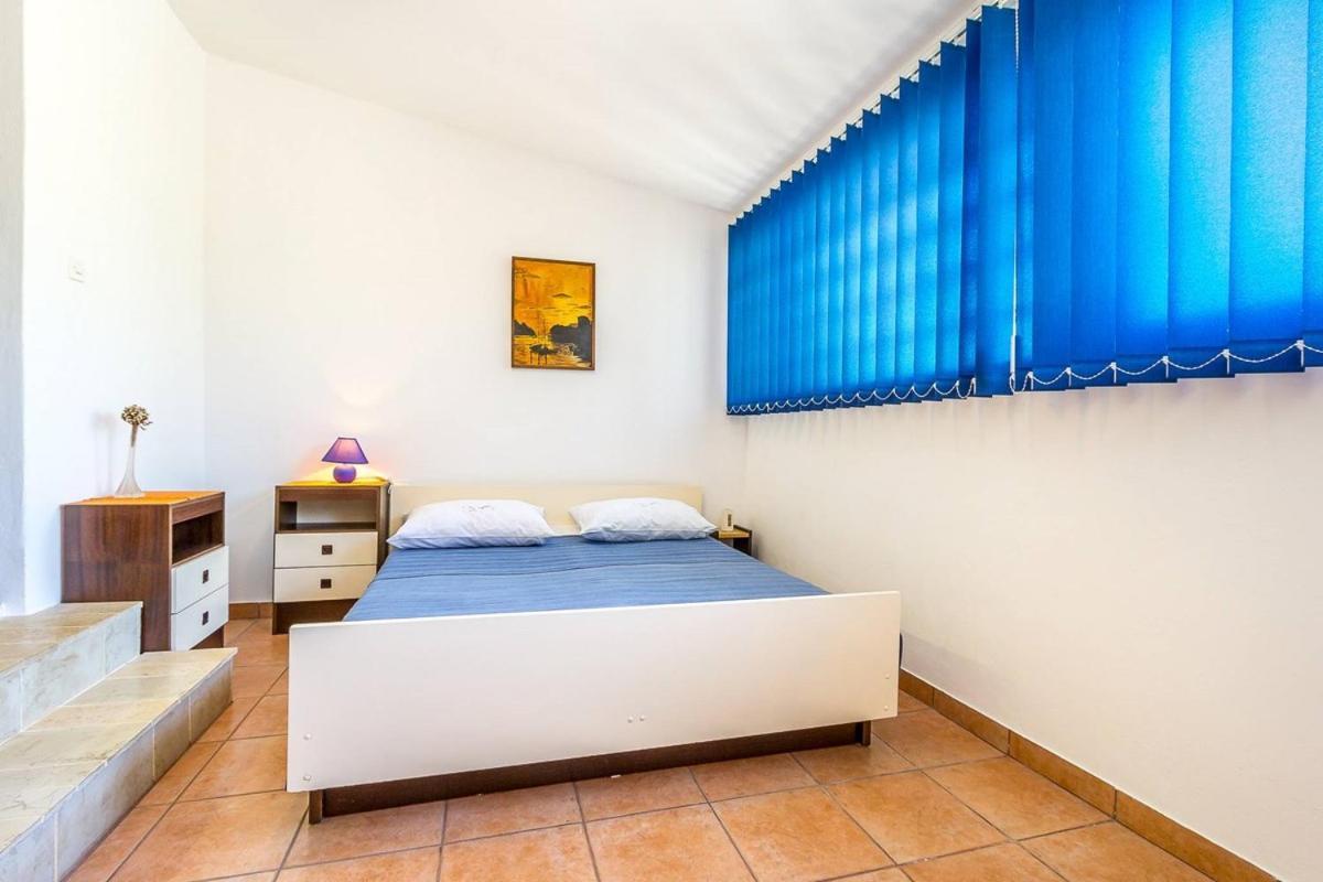 Apartments Dragica Valbandon Exterior foto